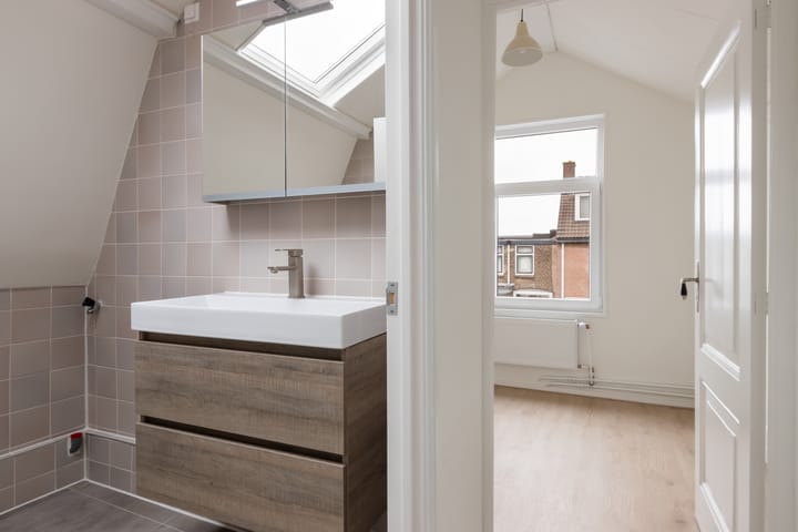 Foto 32 van P.C. Bothstraat 38