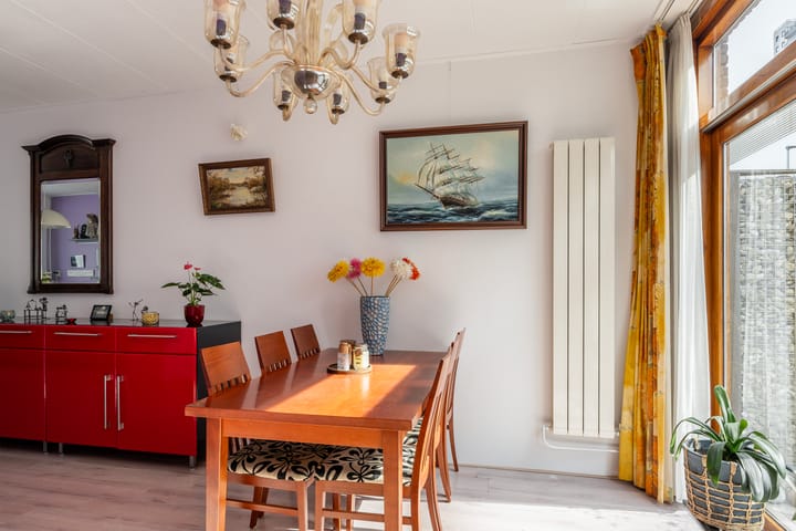 Photo 11 of van Riebeeckstraat 65