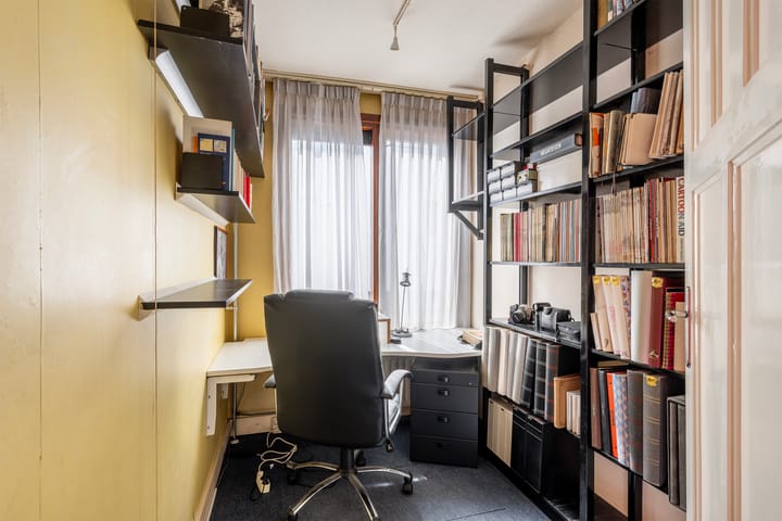 Photo 25 of van Riebeeckstraat 65