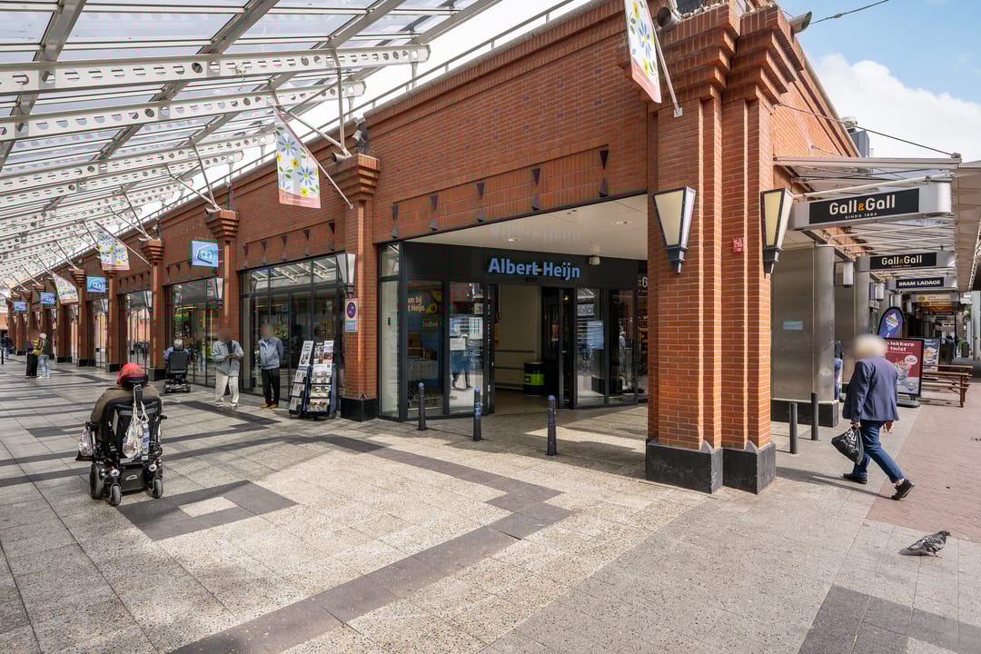 Foto 38 van van Riebeeckstraat 65