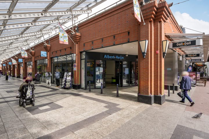 Photo 38 of van Riebeeckstraat 65