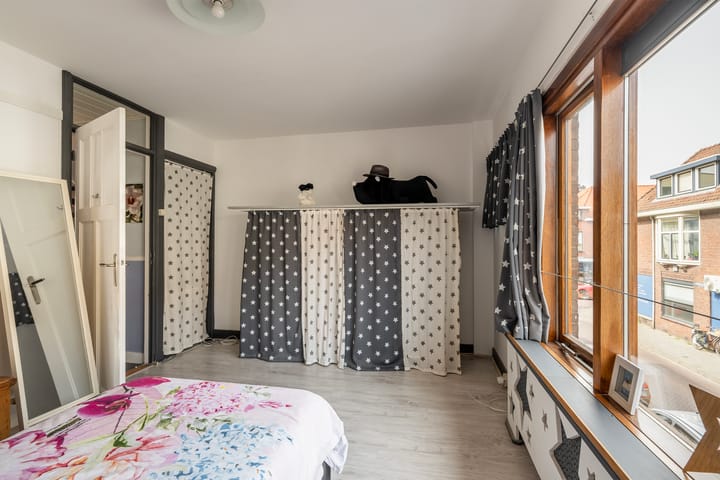 Photo 22 of van Riebeeckstraat 65