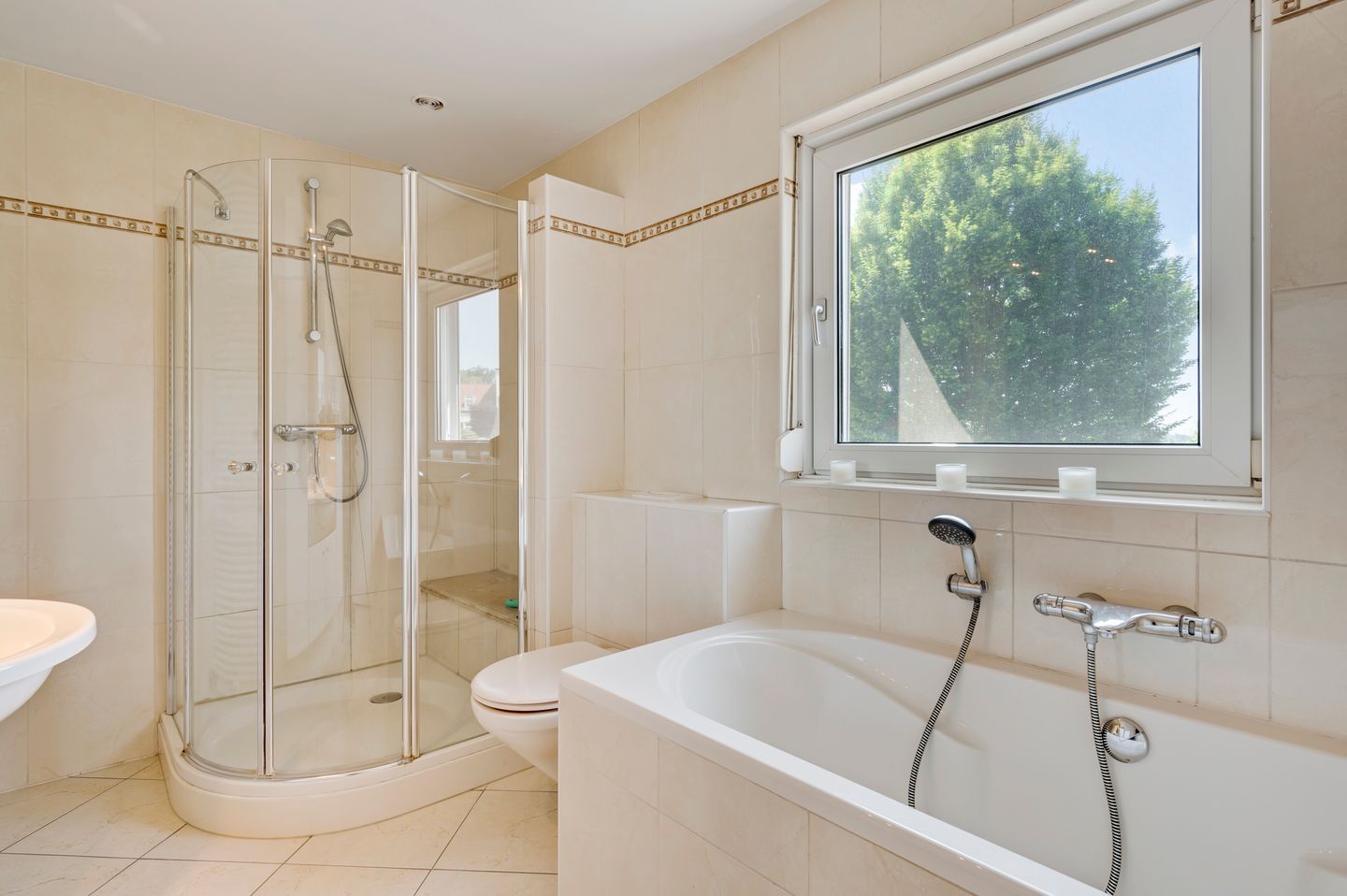 Foto 19 van Marktstraat 3