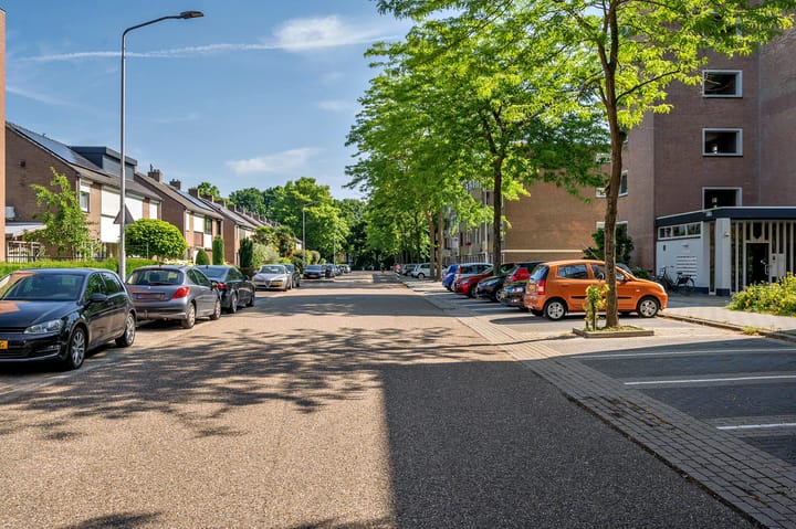 Foto 28 van Albert Cuypstraat 126