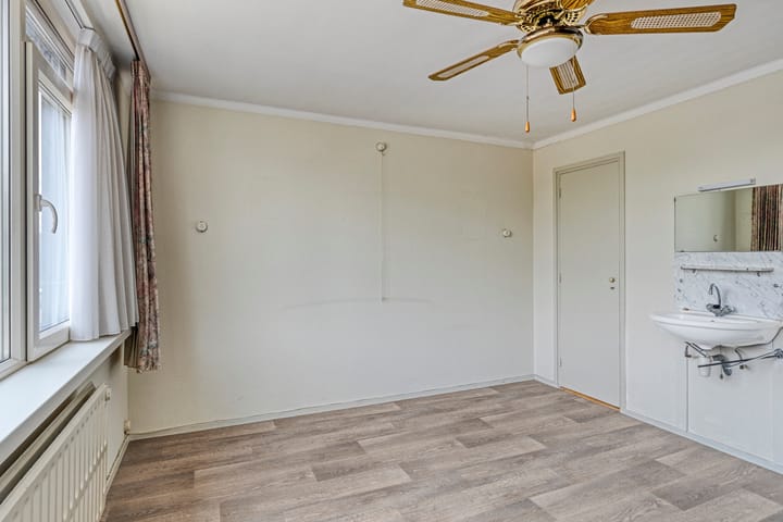 Foto 19 van Rudolf van Baarlestraat 18