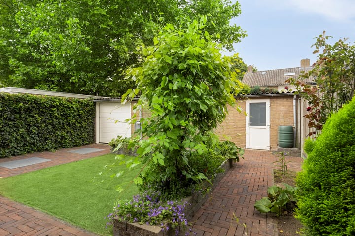 Foto 28 van Rudolf van Baarlestraat 18