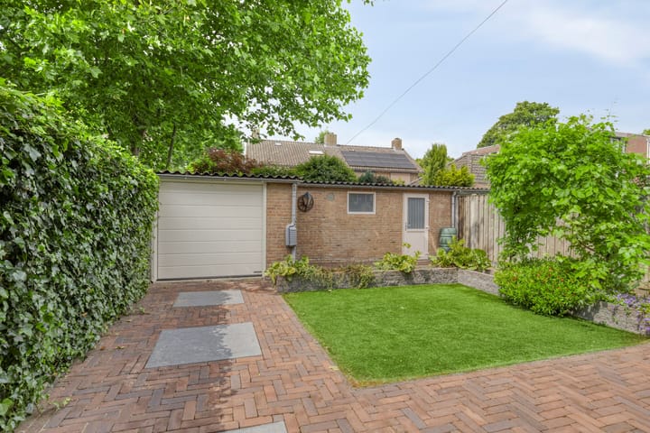 Foto 29 van Rudolf van Baarlestraat 18