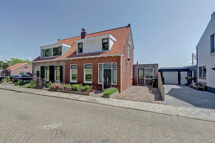 Foto 2 van Westkerkseweg 47