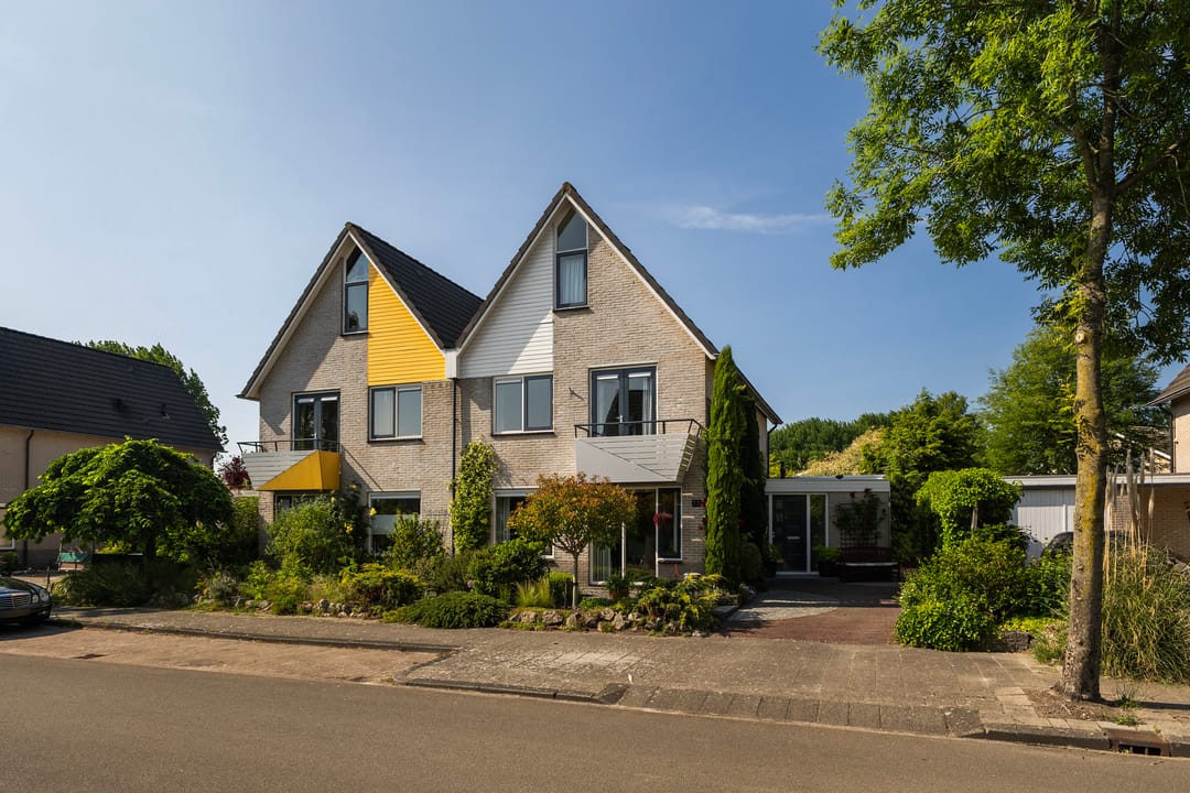 Foto 1 van Idzerdastins 75