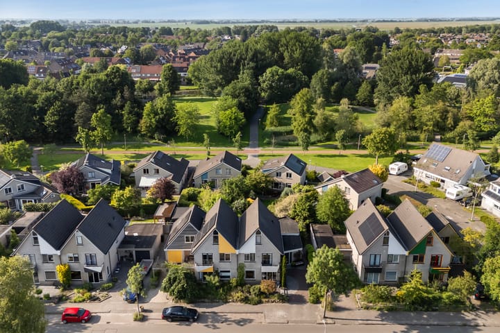 Foto 2 van Idzerdastins 75