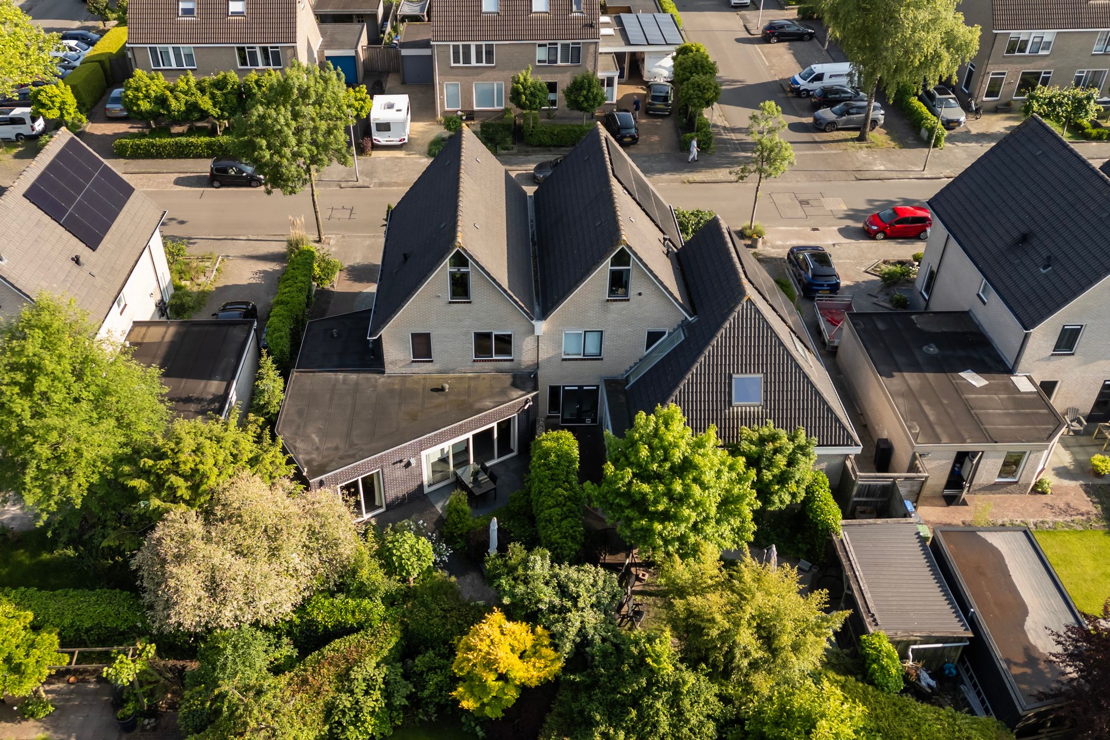 Foto 6 van Idzerdastins 75