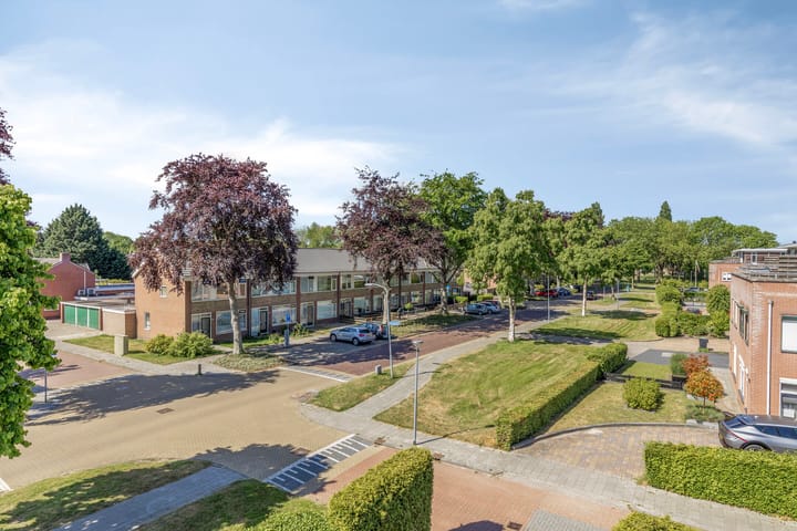 Photo 32 of Meezenbroekstraat 47