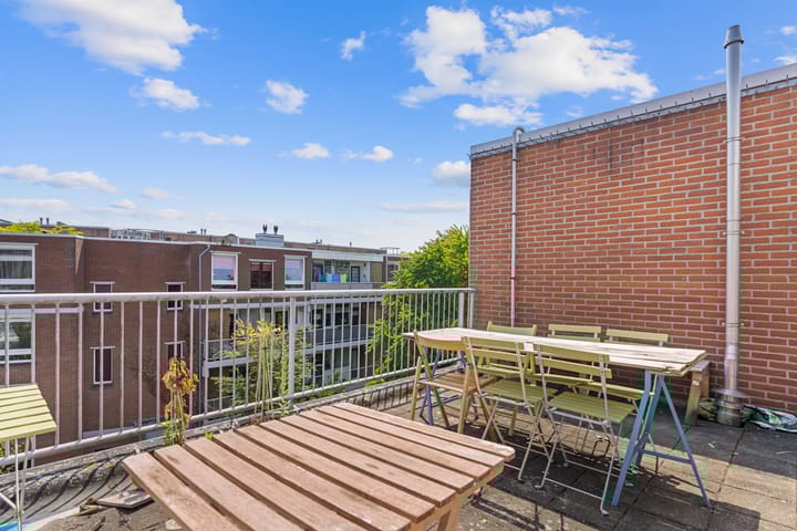 Photo 21 of Minahassastraat 14-C