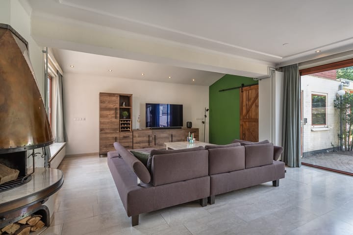 Photo 7 of Willem Alexanderplein 8