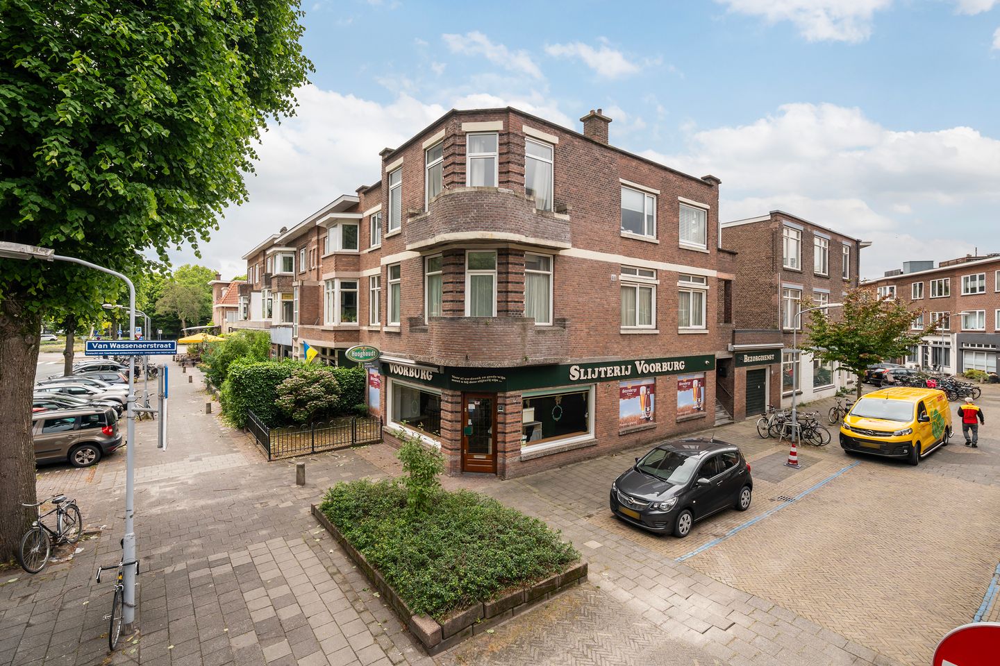 View photo 1 of van de Wateringelaan 25