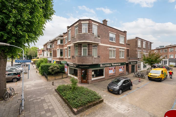 van de Wateringelaan 25, Voorburg