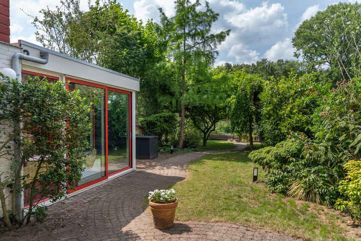 Photo 25 of Willem Alexanderplein 8