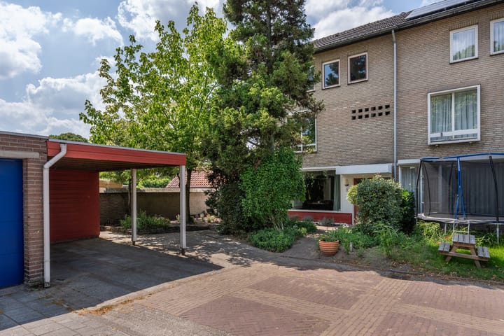 Photo 38 of Willem Alexanderplein 8