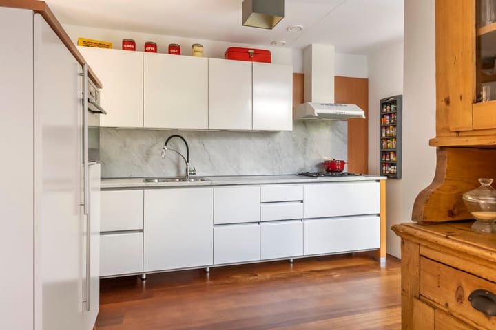 Photo 24 of J. van Zantenstraat 84