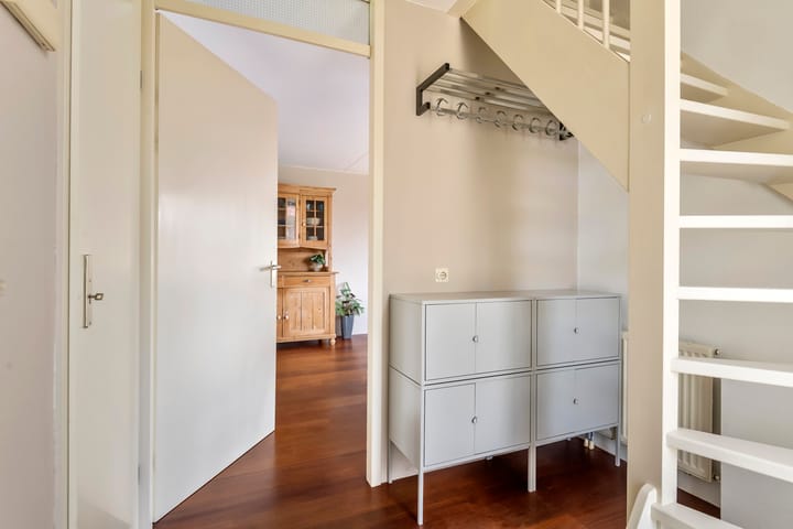 Photo 34 of J. van Zantenstraat 84