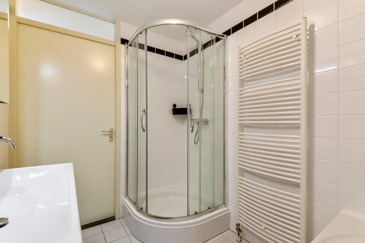 Photo 44 of J. van Zantenstraat 84