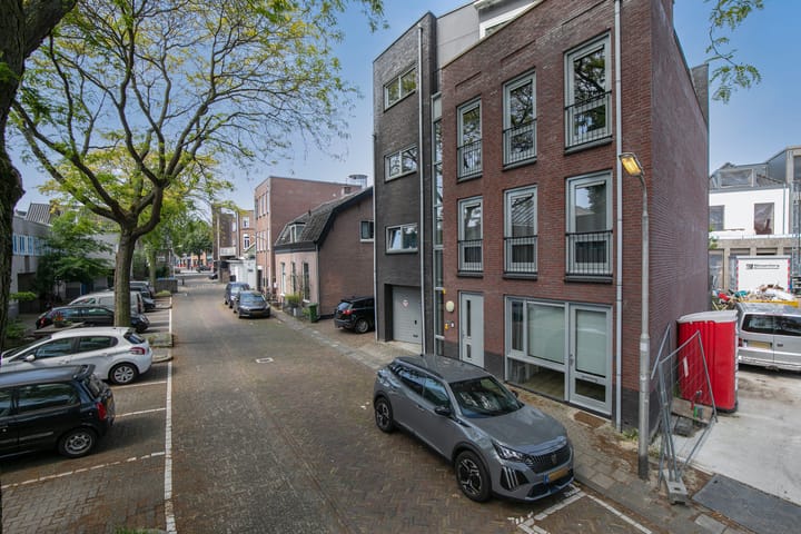 Photo 1 of Lange Beekstraat 2-R