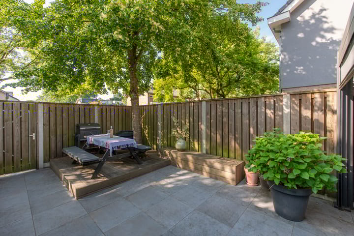 Foto 42 van Lisstraat 2