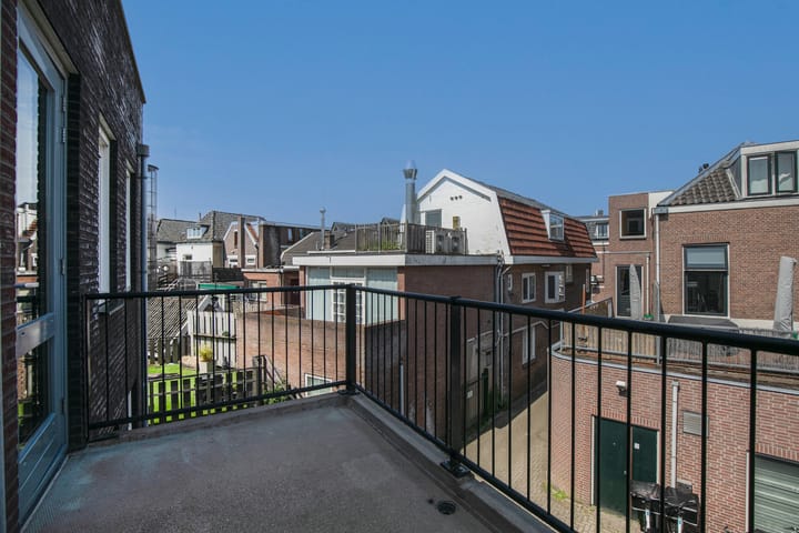 Photo 15 of Lange Beekstraat 2-R