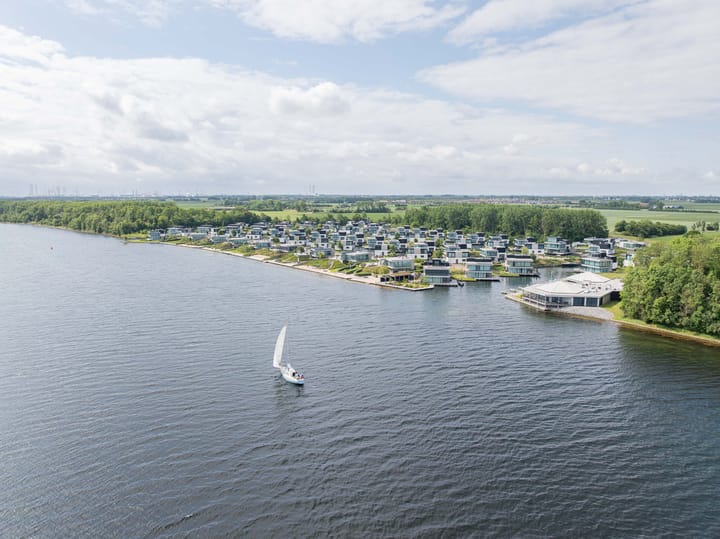 Photo 40 of Wilhelminapolderweg 6