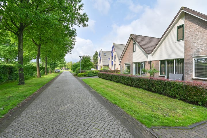 Foto 13 van Taxuslaan 25