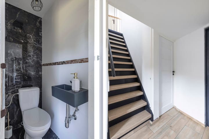 Foto 15 van Koolzaadhof 8