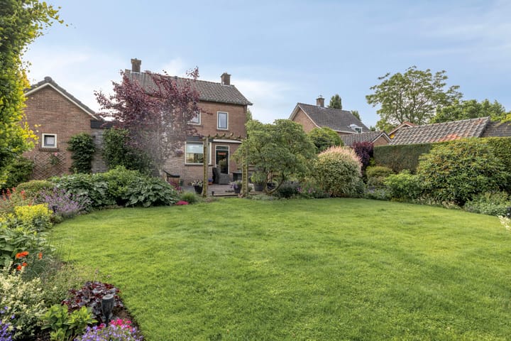 Foto 32 van Anjerstraat 18