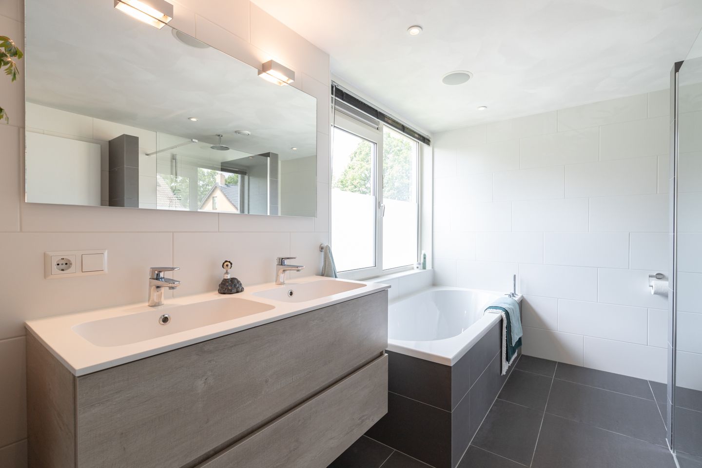 Photo 25 of De Bongerd 81