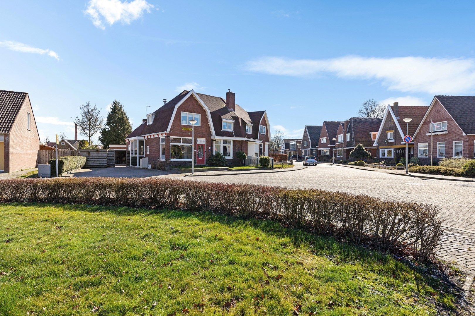 Burgemeester van Weringstraat 12 