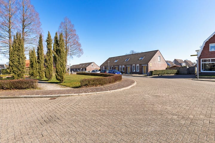 Foto 5 van Burgemeester van Weringstraat 12