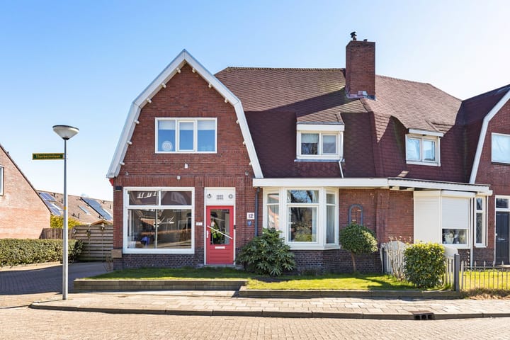 Foto 6 van Burgemeester van Weringstraat 12