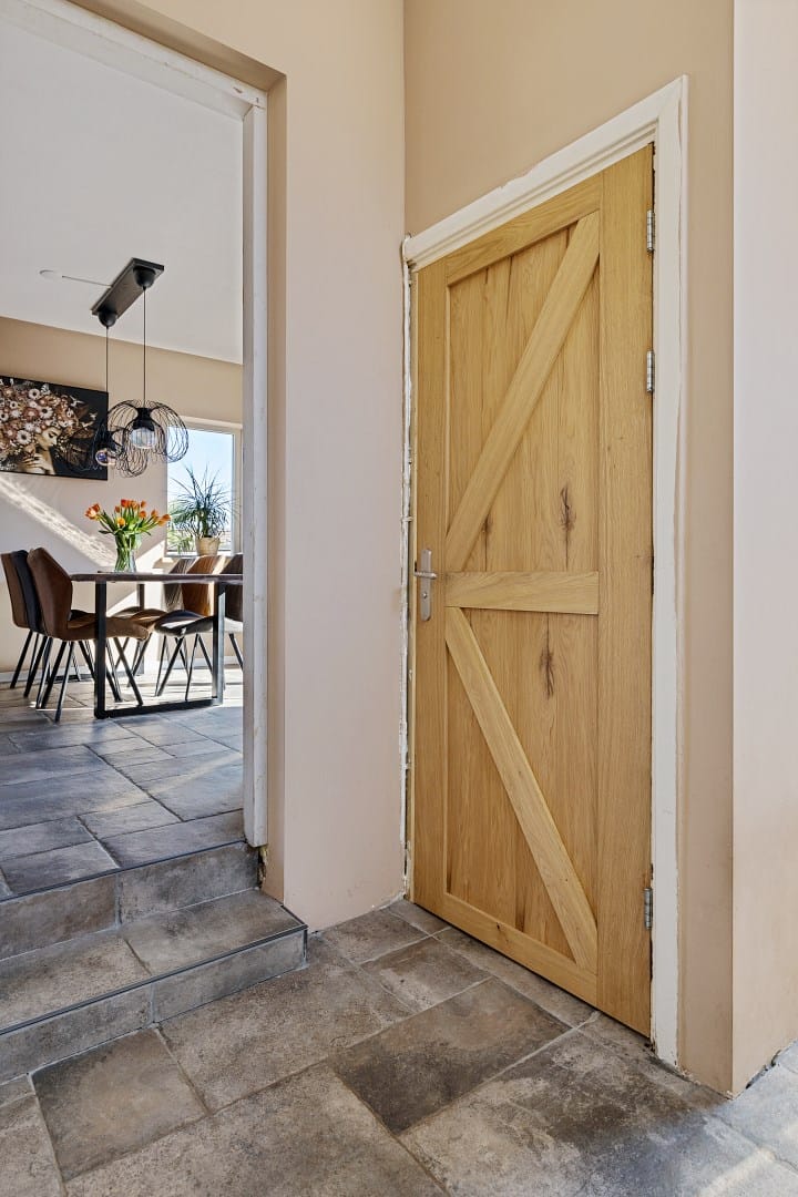 Foto 21 van Burgemeester van Weringstraat 12