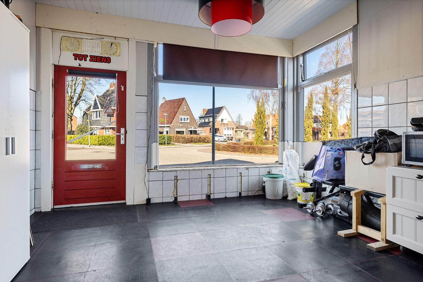 Foto 29 van Burgemeester van Weringstraat 12