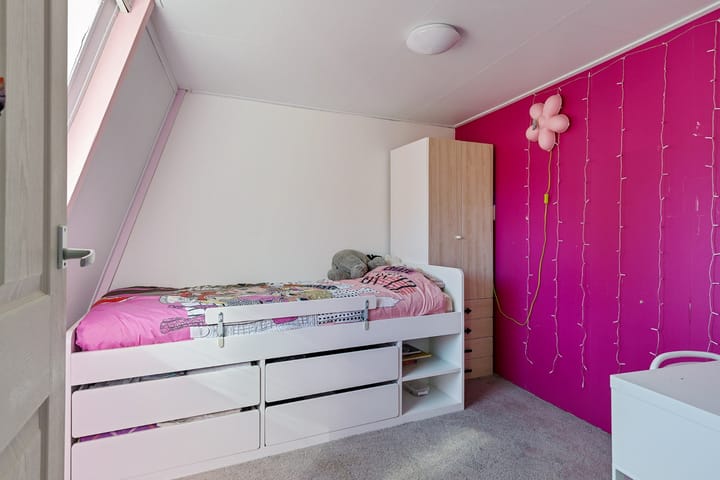 Foto 35 van Burgemeester van Weringstraat 12