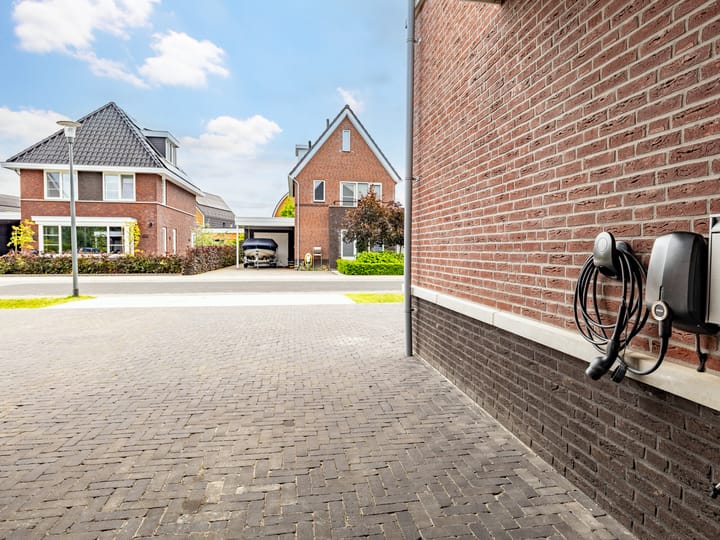 Foto 32 van 't Hummel 8