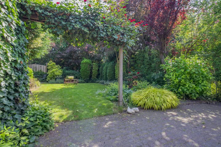 Foto 39 van Beeklaan 1