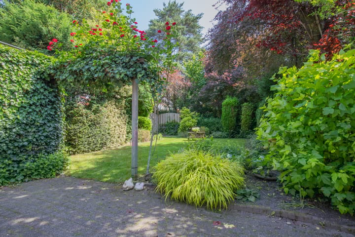 Foto 42 van Beeklaan 1