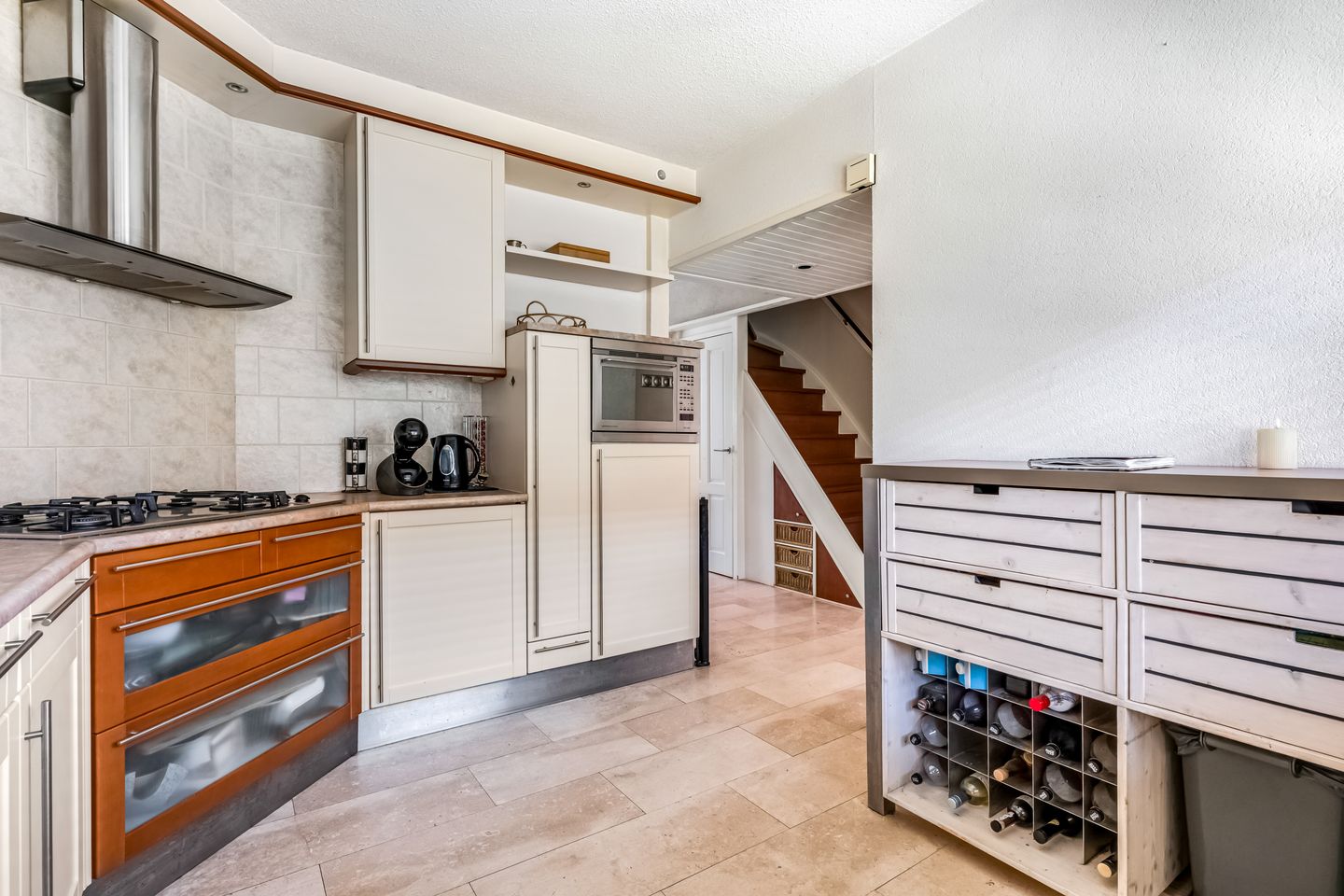 Photo 10 of Galjoen 42