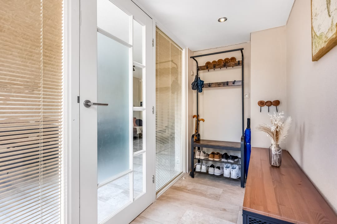 Photo 23 of Galjoen 42