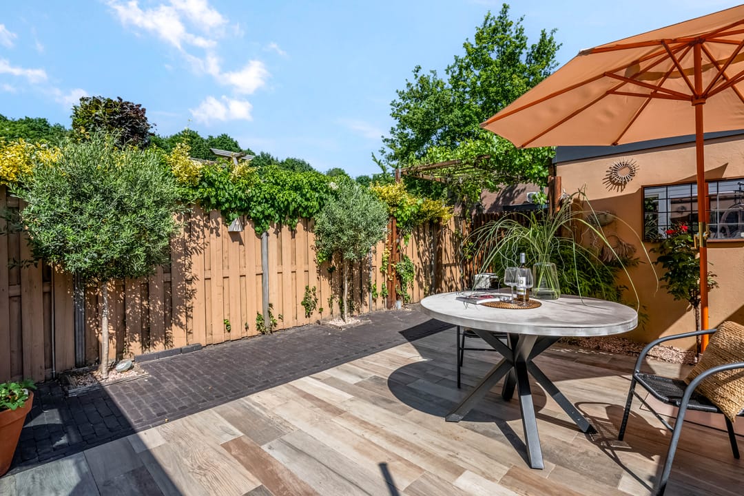 Photo 37 of Galjoen 42