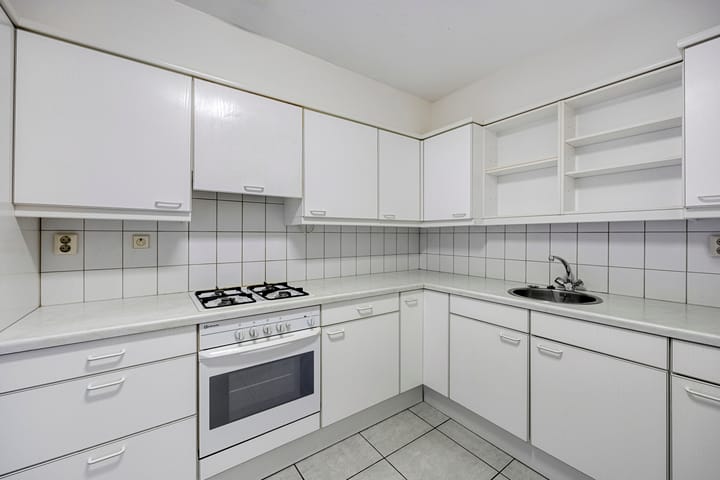 Photo 11 of Heuvelstraat 18