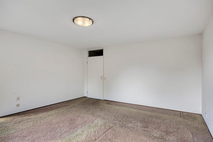 Photo 14 of Heuvelstraat 18