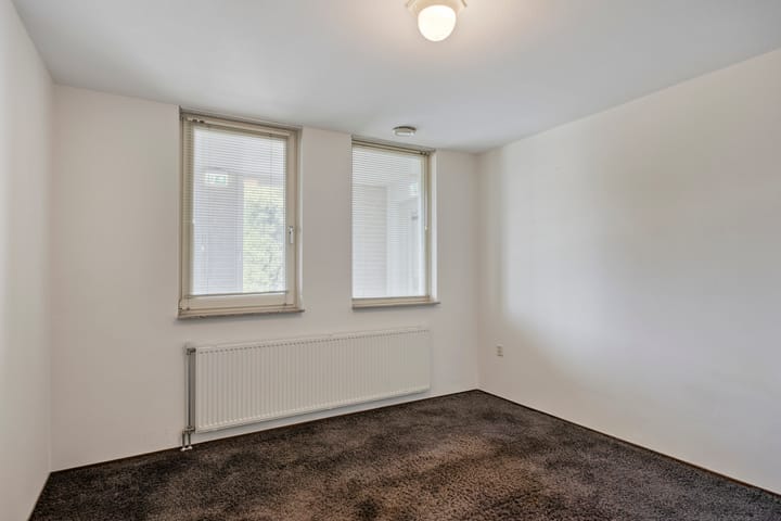 Photo 16 of Heuvelstraat 18