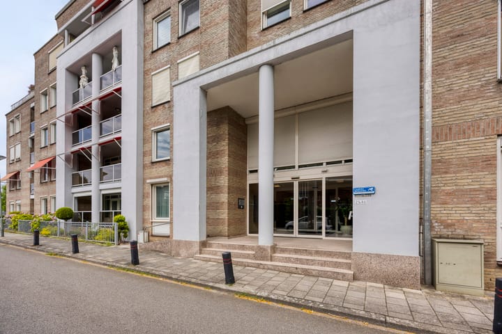 Photo 27 of Heuvelstraat 18