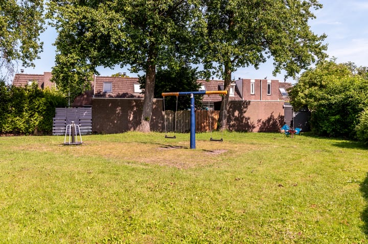 Photo 36 of Purmer 69